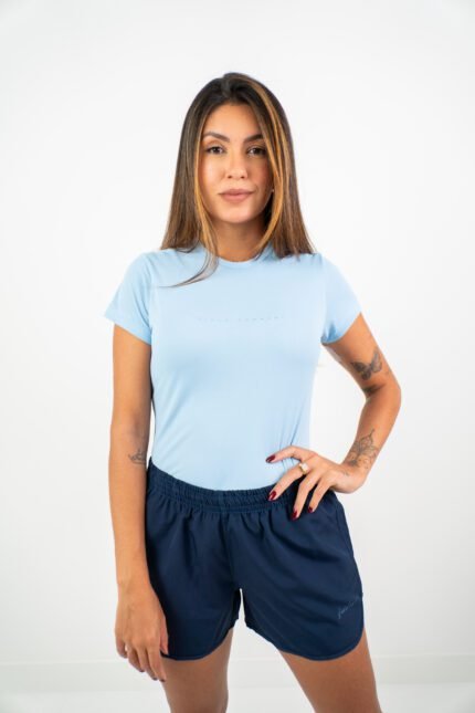 BLUSA SIGNATURE MOTION – AZUL CLARO